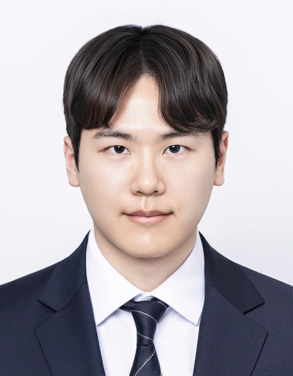 이현우